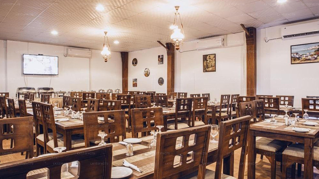 GiGi Colombo von Epic