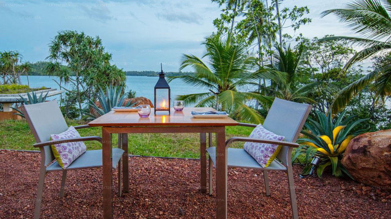 Tri Koggala von Amaya, Koggala