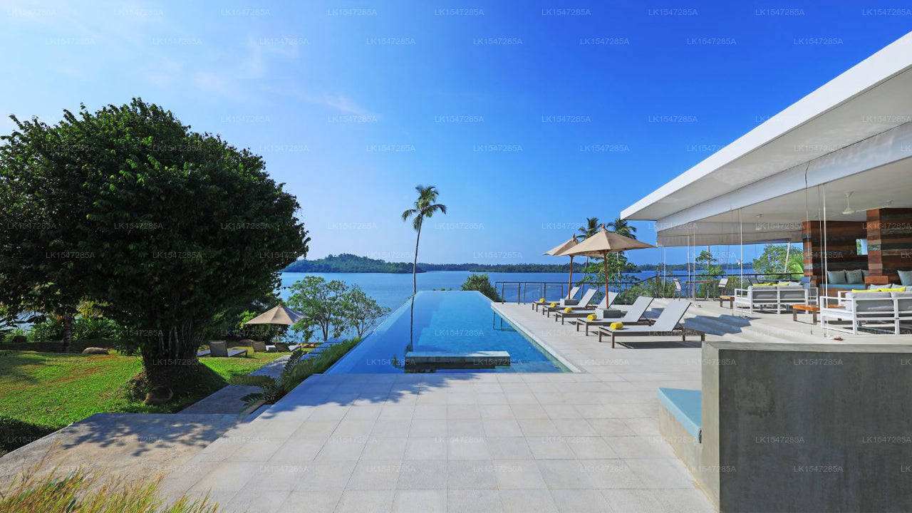 Tri Koggala von Amaya, Koggala