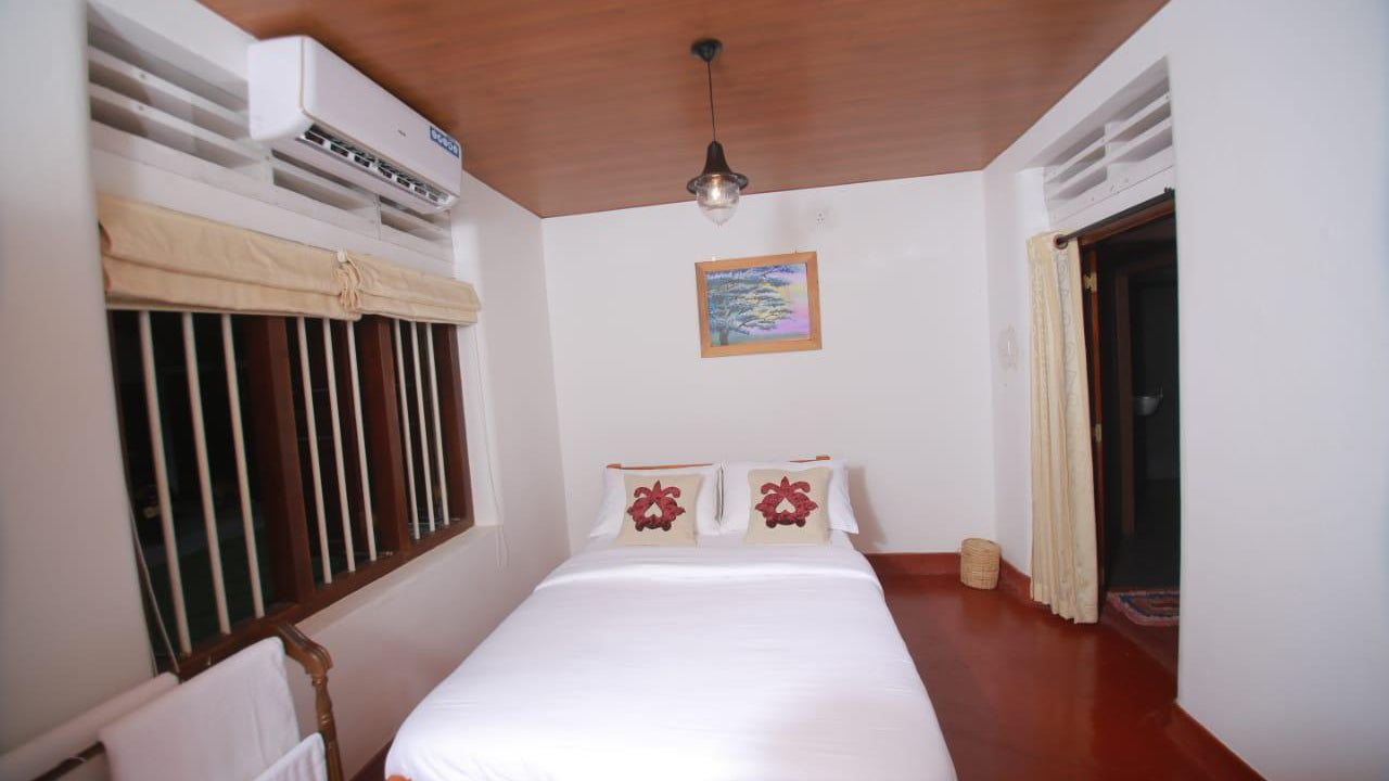 POG Villa (Parana-Offizier Gedara), Unawatuna