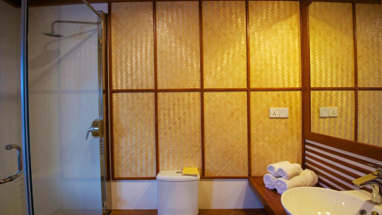 Yathra Hausboot, Bentota