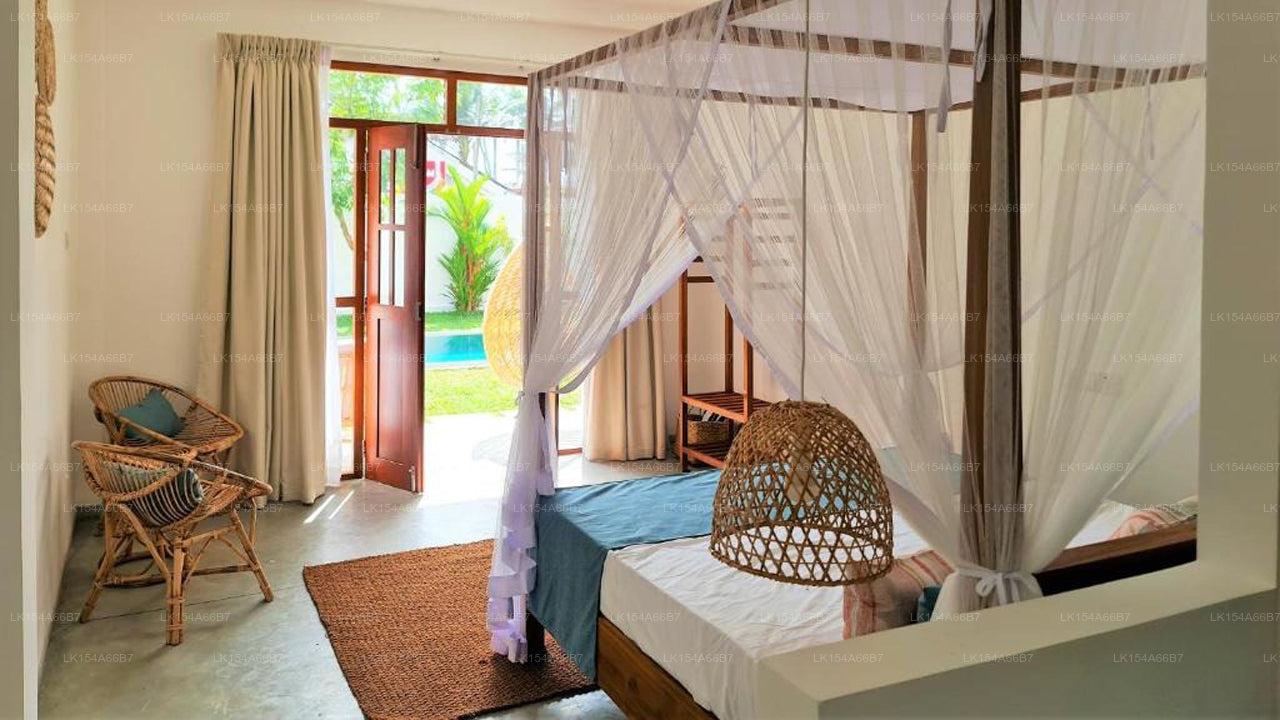 Ohana Surf Guest House &amp; Surf School, Ahangama