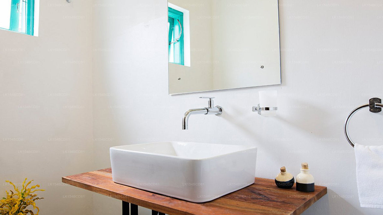 Black Cat Bed &amp; Breakfast