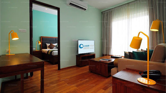 Ocean Edge Suites &amp; Hotel Colombo