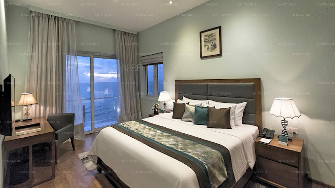 Ocean Edge Suites &amp; Hotel Colombo