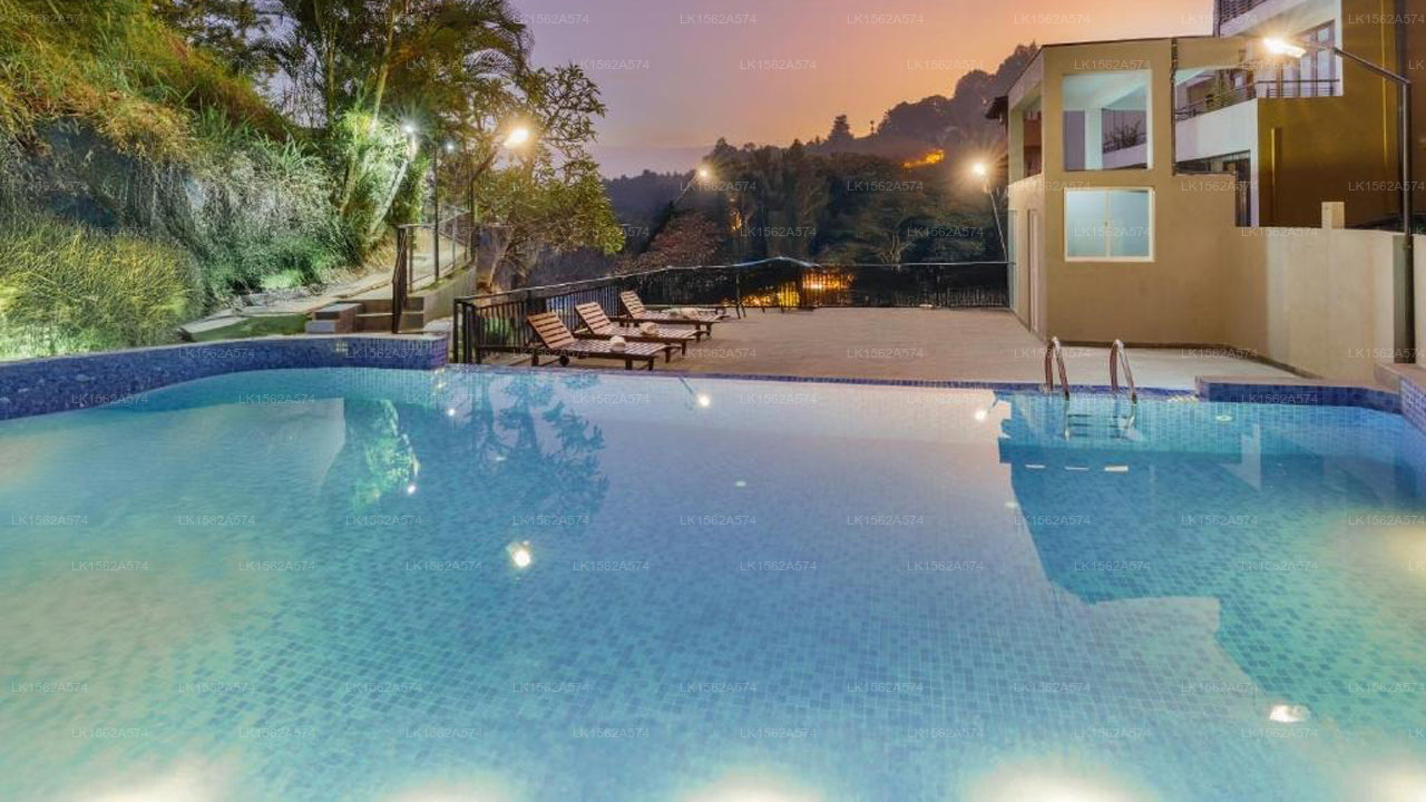 Hotel Travelers Nest, Kandy 