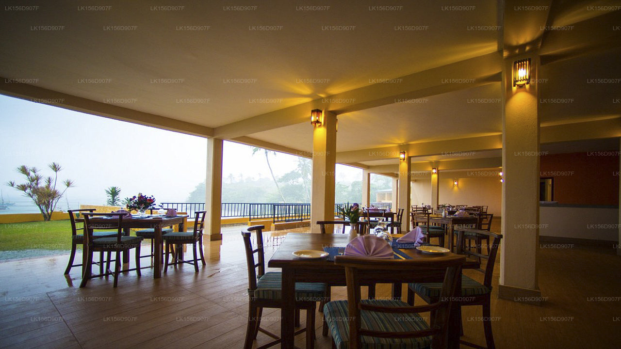 Fisherman's Bay, Weligama