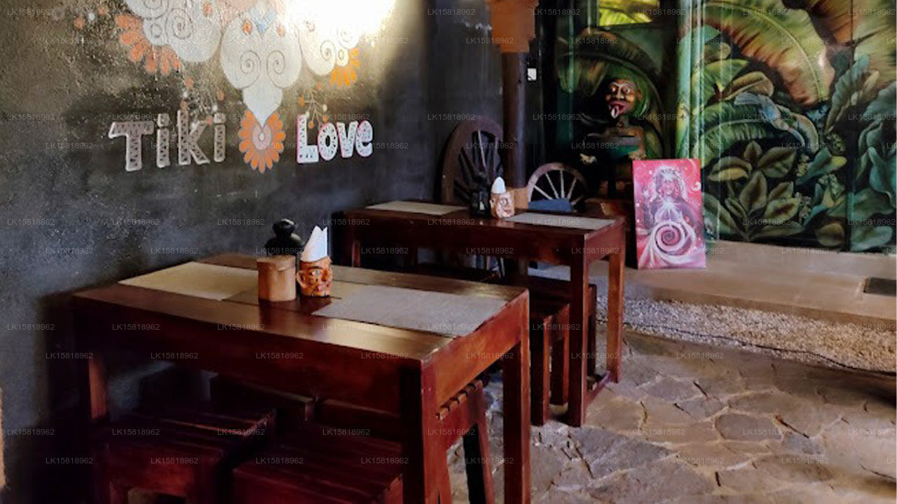 Unwind Restaurant &amp; Hostel, Ktunayaka