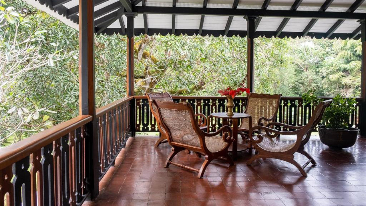 Kokosnuss-Anwesen Horathapola