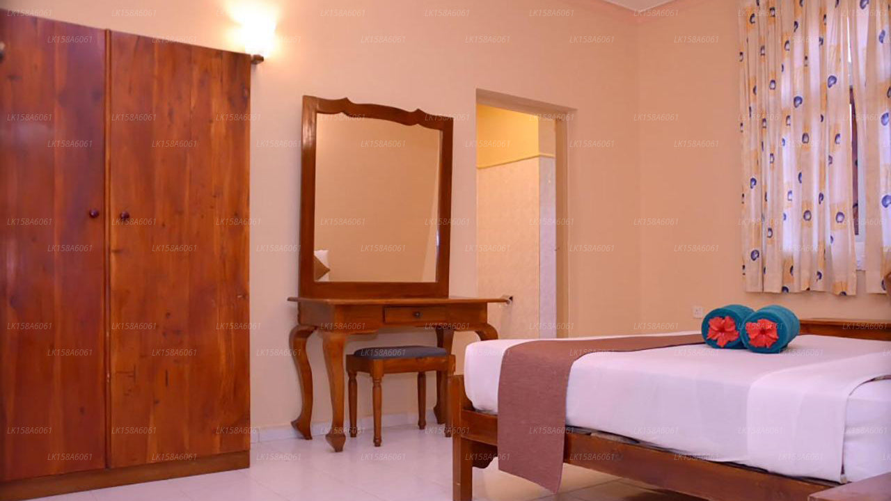 Paradise Holiday Village, Negombo 