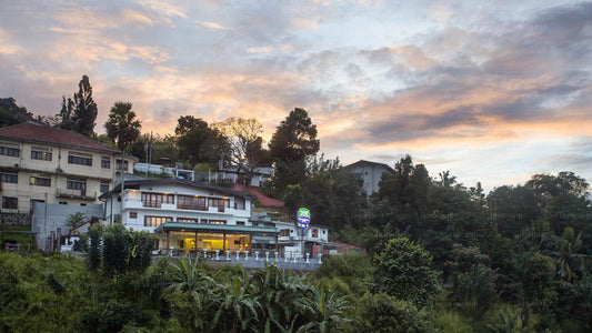 Himmel sieben, Kandy 