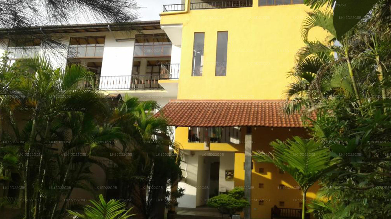 Sanras Hotel &amp; Restaurant