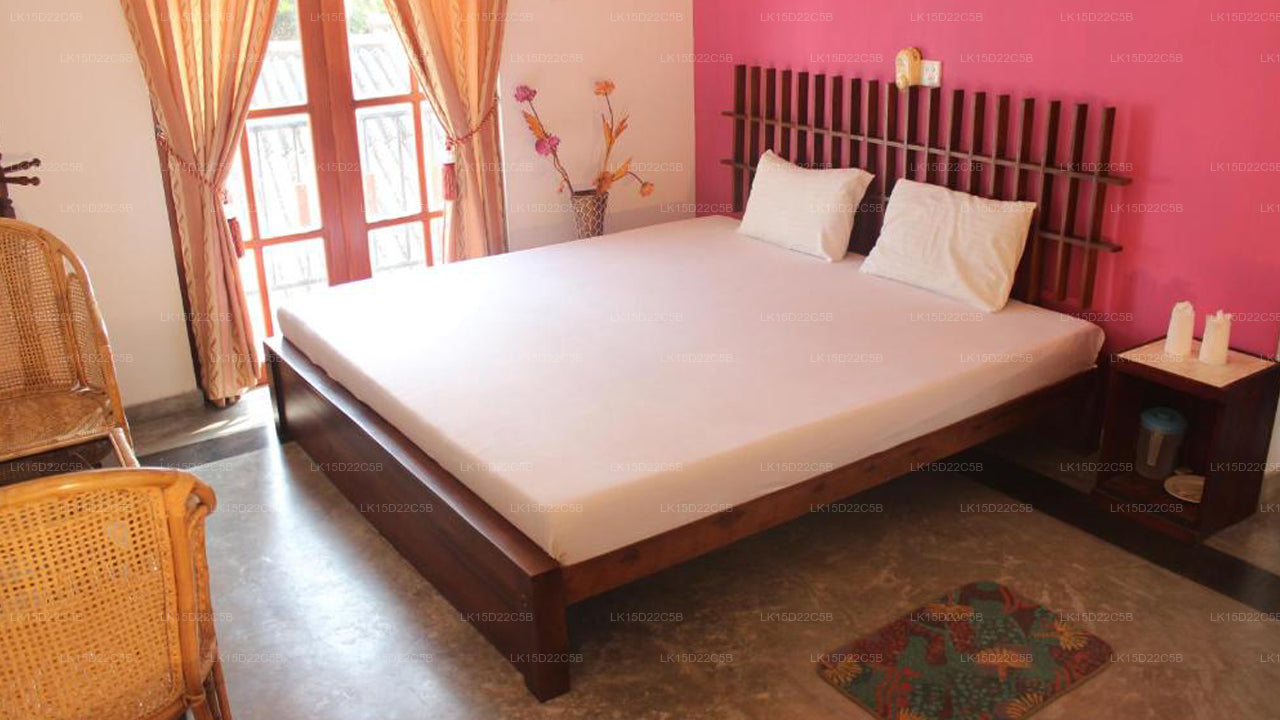 Sanras Hotel &amp; Restaurant