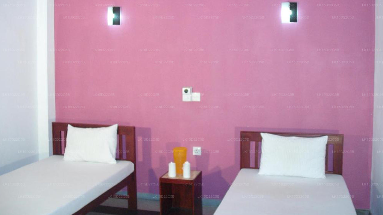 Sanras Hotel &amp; Restaurant