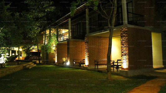 Ehalagala Lake Resort, Sigiriya 