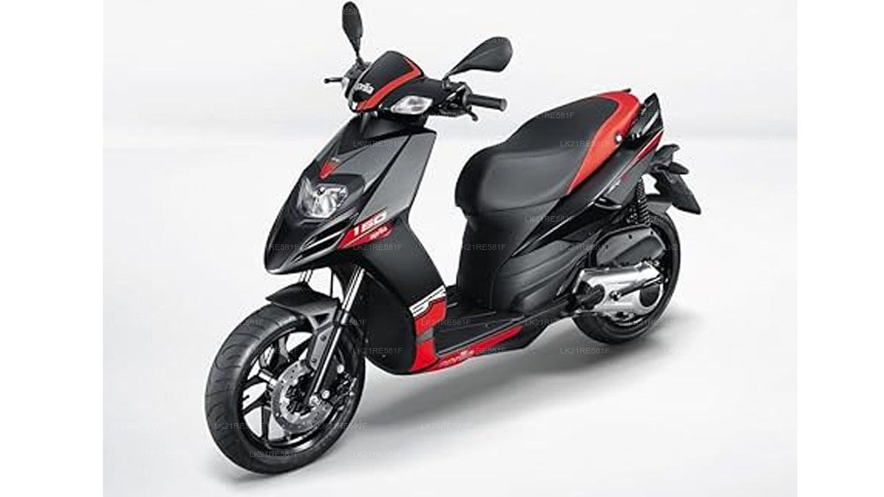 Aprilia Roller 150 ccm (Selbstfahrt)