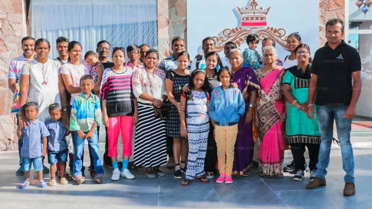 Privater Transfer von Udawalawe City zum Flughafen Colombo (CMB)