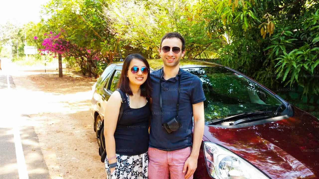 Privater Transfer von Seeduwa City zum Flughafen Colombo (CMB)