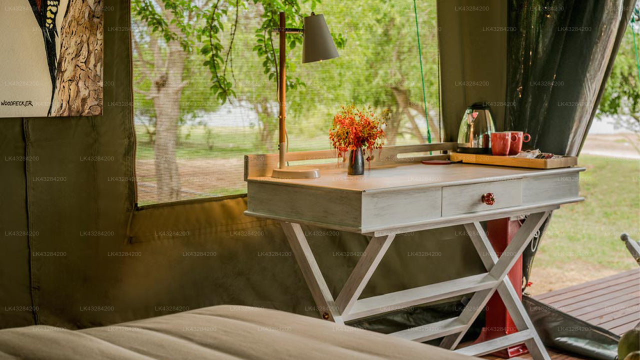 Flameback Eco Lodge, Weerawila 