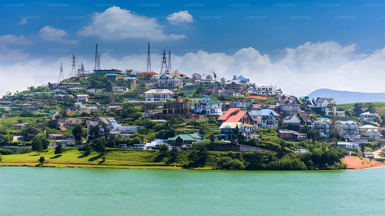 Privater Transfer von Colombo nach Nuwara Eliya mit Canyoning-Abenteuer