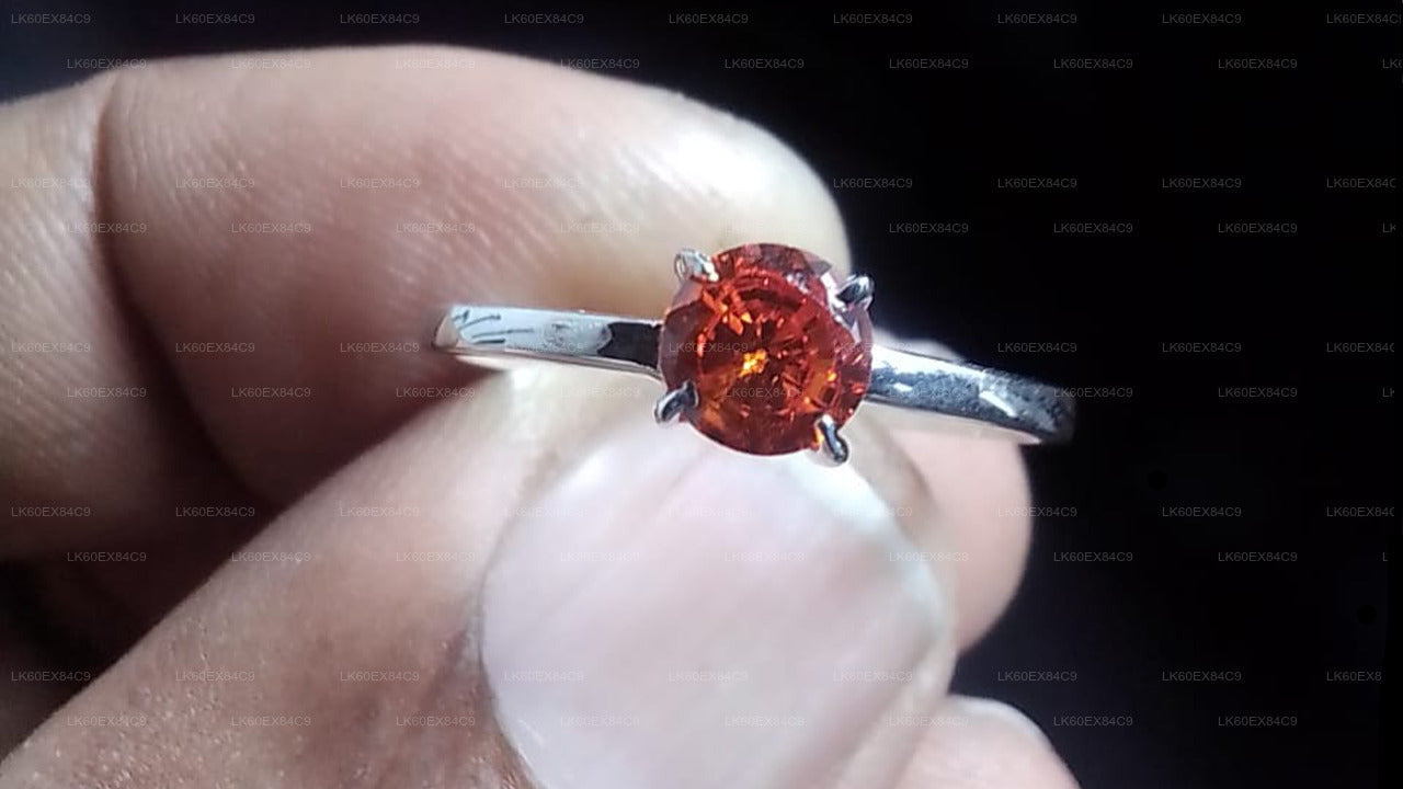 Traditioneller Edelstein- und Schmuckworkshop ab Galle