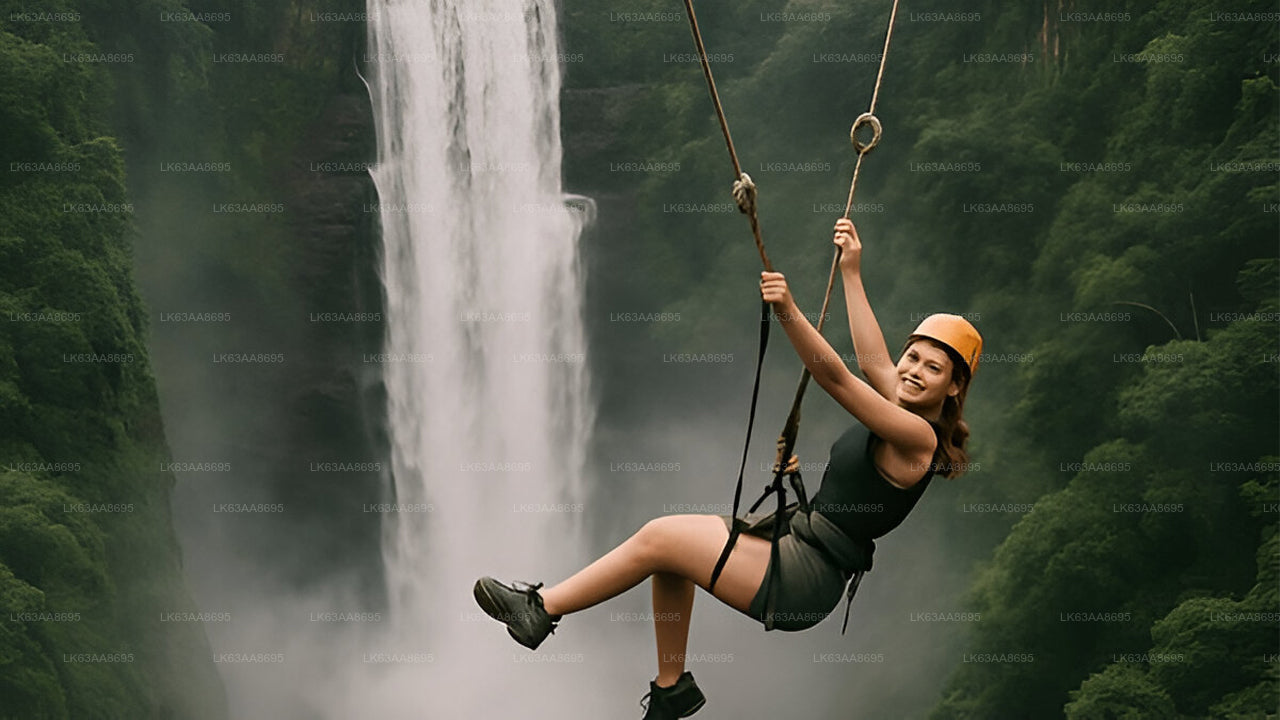 Seilsprung am Lakshapana-Wasserfall