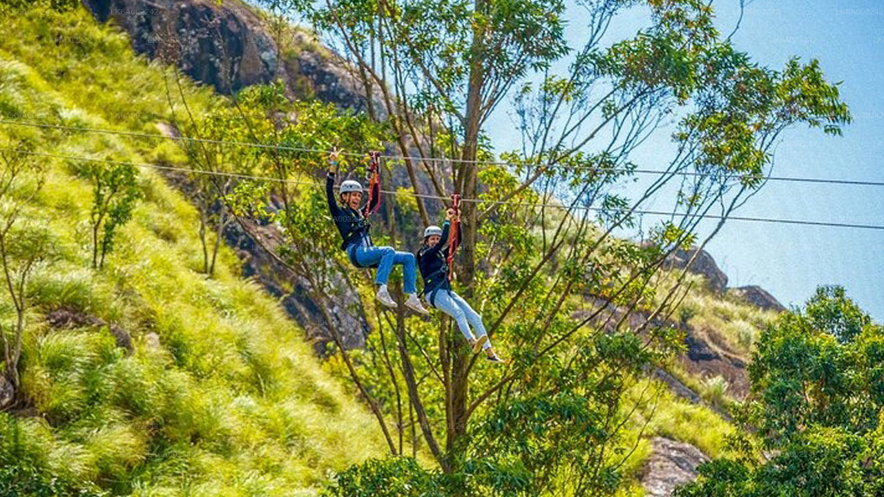 Wanderung und Seilrutschen zum Little Adam's Peak ab Ella
