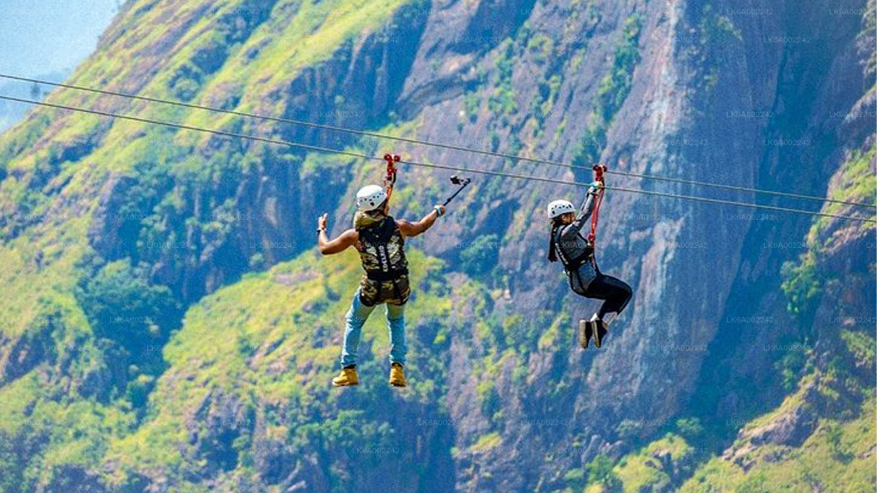 Wanderung und Seilrutschen zum Little Adam's Peak ab Ella