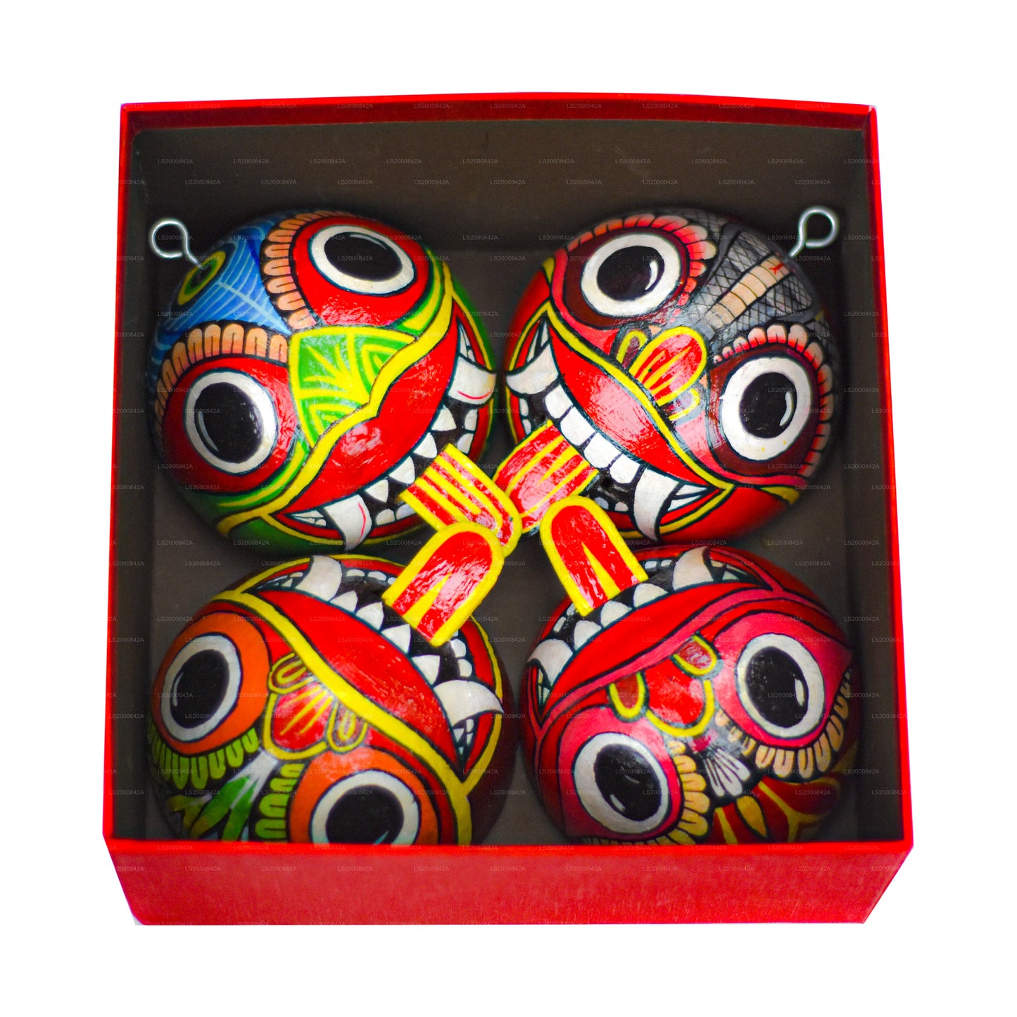 Traditionelle Raksha-Masken aus Sri Lanka (Mayura, Maru, Agni, Naga), bemalt über Kokosnussschalen, 4 Stück