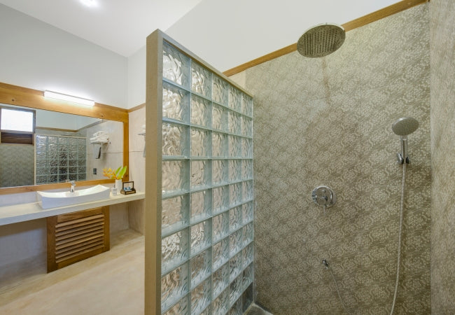 Bilin Baumhaus, Galle