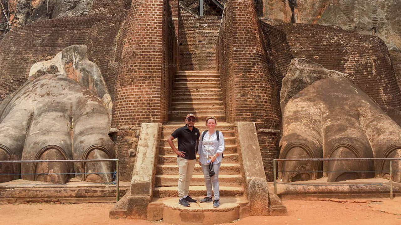 ПУТЕШЕСТВИЕ ВОКРУГ ЦЕЙЛОНА (13 Tage)