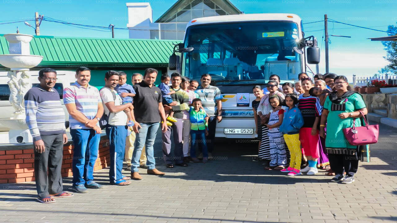 Vermietung eines großen Busses mit Chauffeur