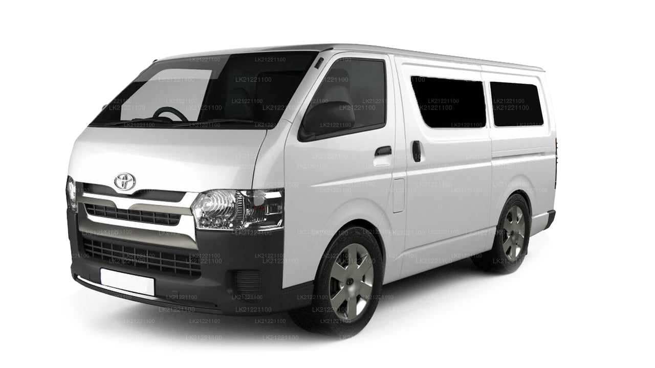 Toyota Regius Standard Van (Selbstfahrer)