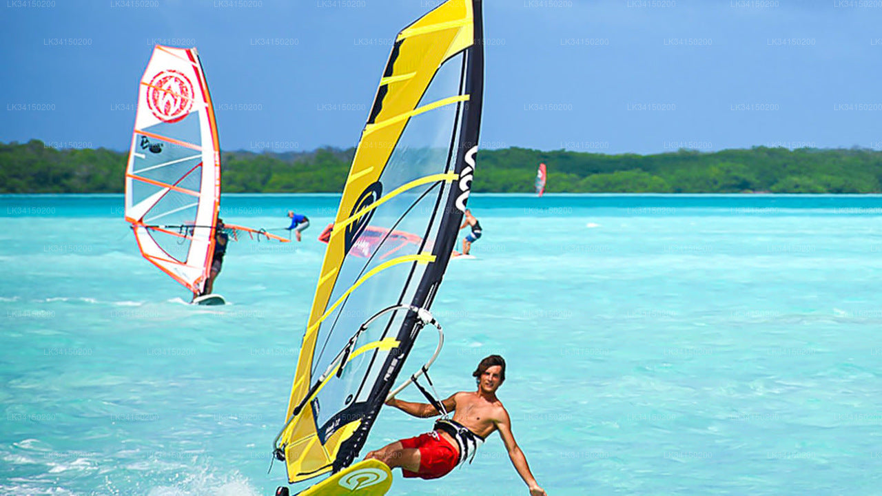 6-stündiger Windsurfkurs für Kinder ab Kalpitiya