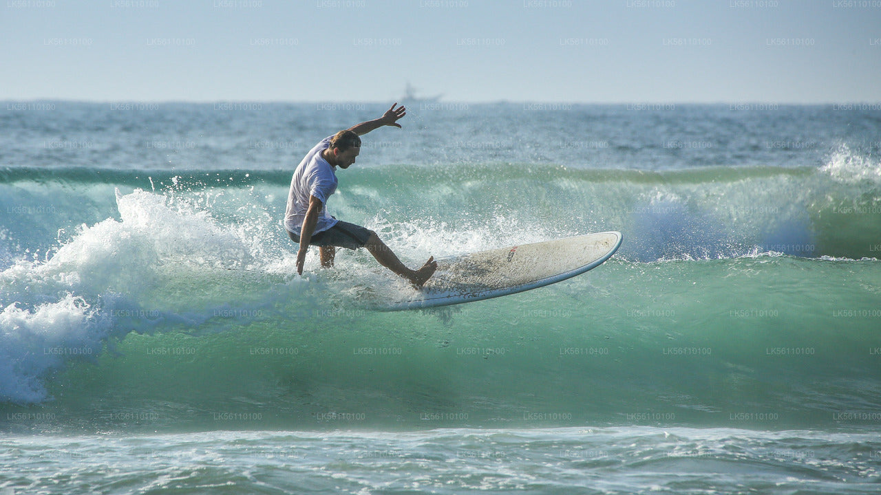 Surfen von Hikkaduwa aus