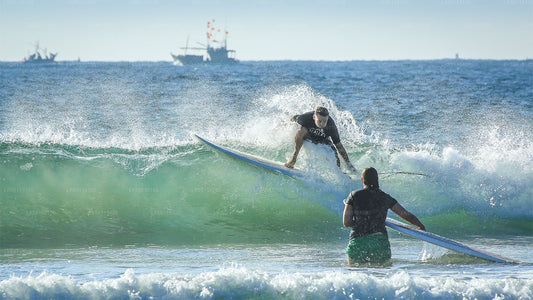 Surfen von Hikkaduwa aus