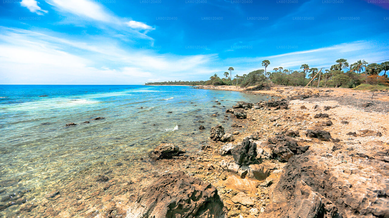 Delft Island und Velanai Island von Jaffna aus