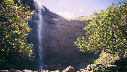 Wanderung zum Kota-Ganga-Wasserfall ab Kandy