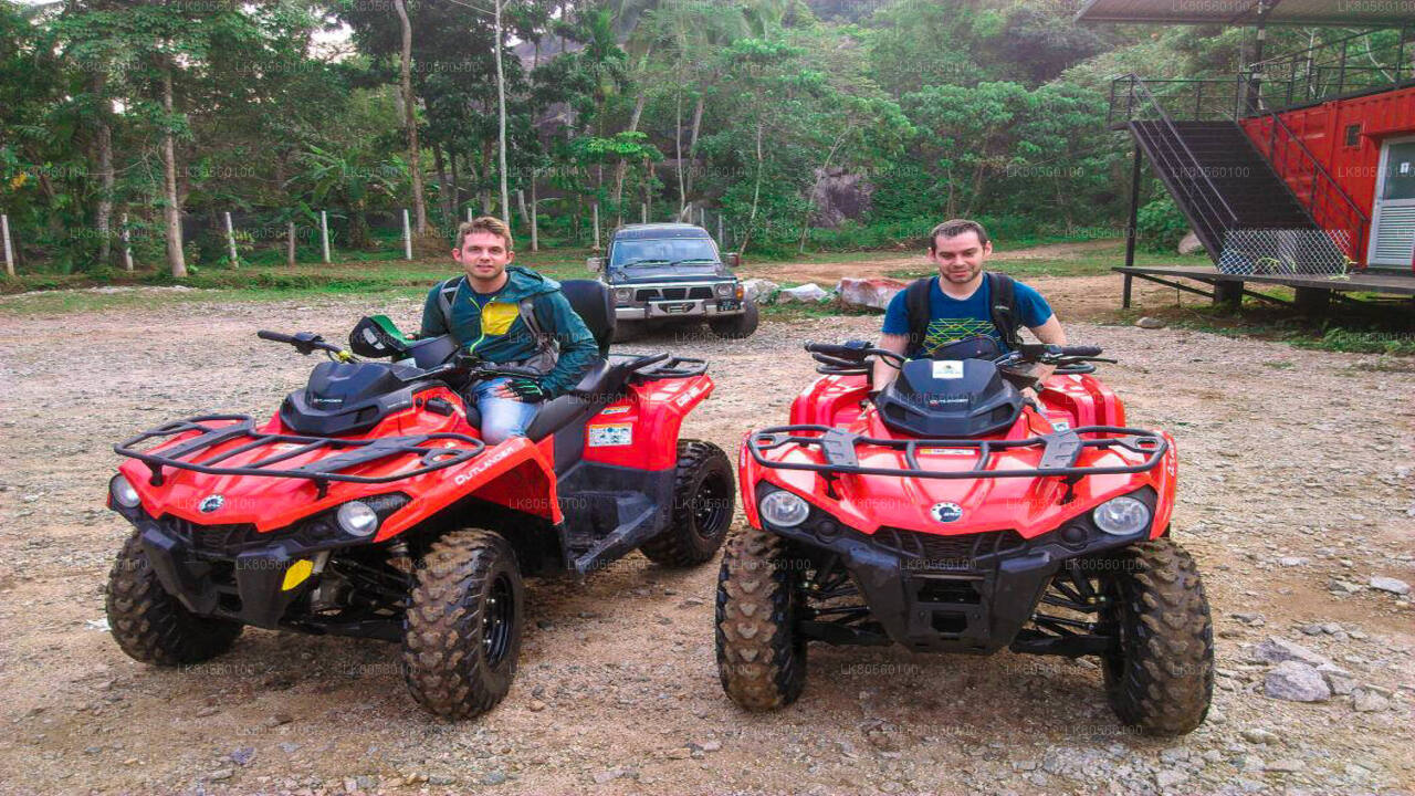 Rocky Hills mit dem ATV von Gampaha aus