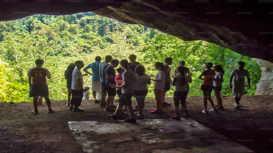 Erkunden Sie die Belilena-Höhle vom Mount Lavinia aus