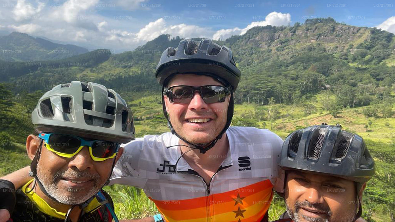 Nuwara Eliya Highlands Radtour ab Kandy