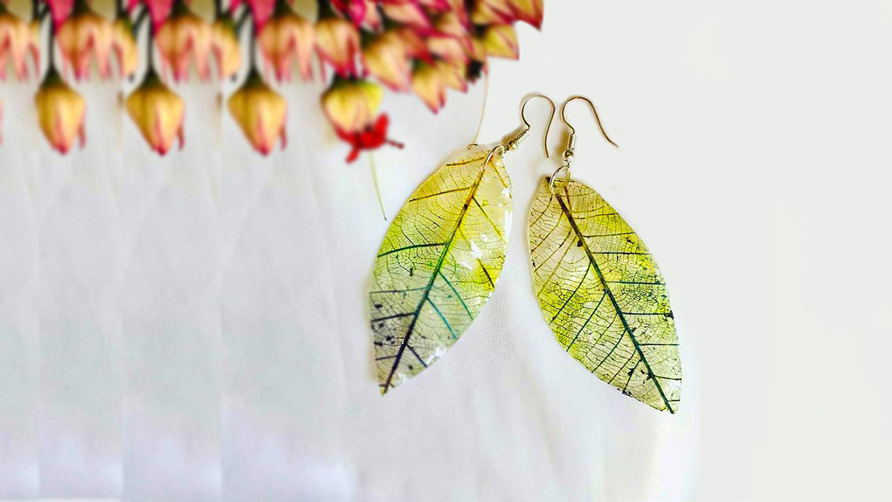 Handgefertigte echte Blumenohrringe