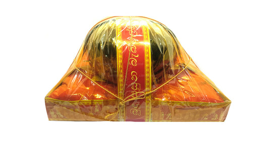 Lakpura Ata Pirikara (thailändische Tetron-Robe mit Burma-Schale)